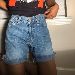 Levi 514 cut off loose fit shorts